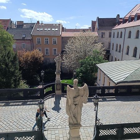 Krasny Byt S Vyhladmi V Historickom Centre Bratislava Buitenkant foto